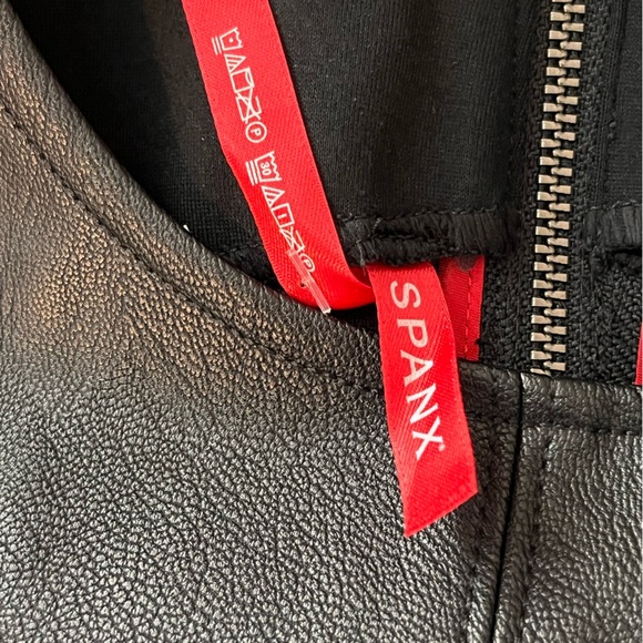 SPANX Leather-Like Combo Fitted Dress - Luxe Black Sz M New with Tags - Picture 10 of 12